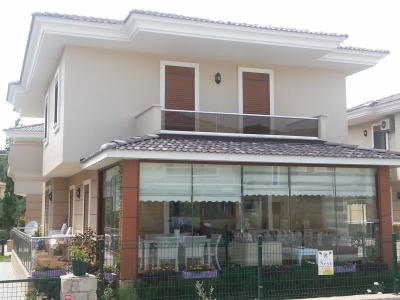 istanbul_villa_14077101572f19.jpg
